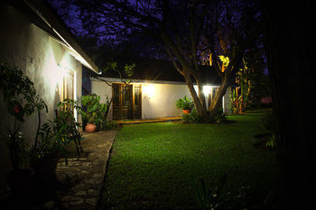 Musketeers Lodge Bulawayo Exterior foto